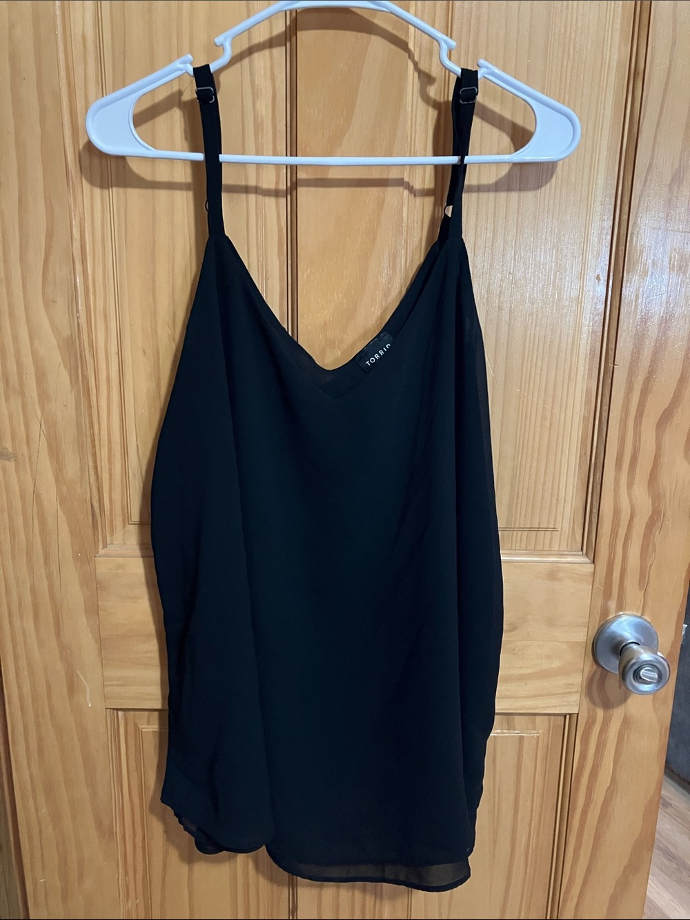 Torrid Black Women’s V-Neck Camisole Tank Top